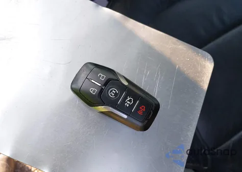 2017 Ford Explorer Xlt z USA, uszkodzony, nr VIN 1FM5K8D83HGD51319